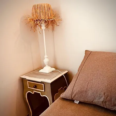 Le 104 * Saint-Privat-de-Champclos