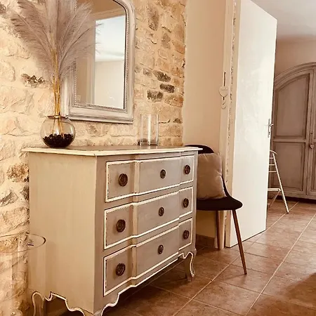 Le 104 Saint-Privat-de-Champclos